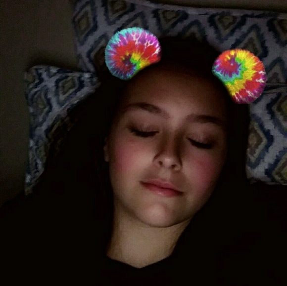 Meet your Posher, Hollie - Picture 1 of 1